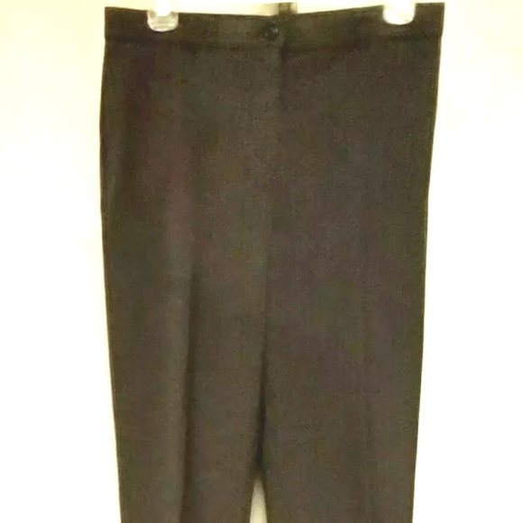 Women Briggs New York Charcoal Pin Stripe Pants 8P - Picture 2 of 4